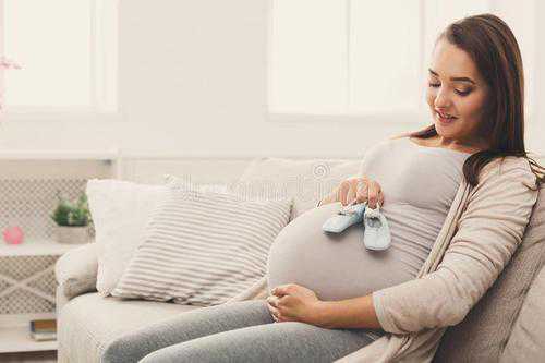 48岁供卵自怀_高龄孕妇孕期检查需要注意什么？要注意什么？